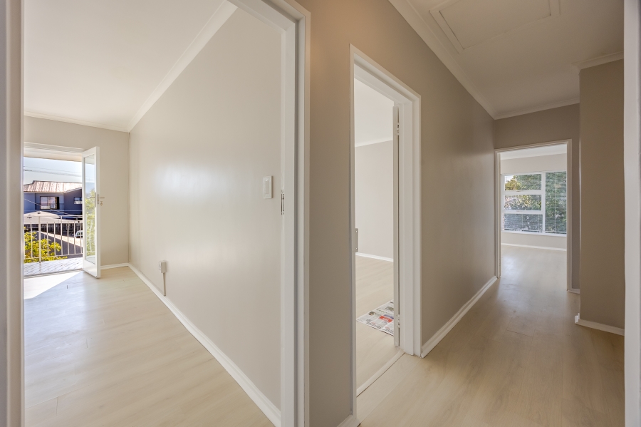 4 Bedroom Property for Sale in Belgravia Western Cape